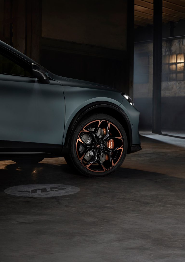 Guía de compra de SUV híbrido vs. eléctrico: cómo decidir según tus kilómetros anuales