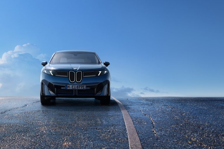 BMW iX vs Mercedes-Benz EQE SUV: qué SUV-D premium eléctrico integra mejor las funciones inteligentes en uso diario BMW iX vs Mercedes-Benz EQE SUV: qué SUV-D premium eléctrico integra mejor las funciones inteligentes en uso d