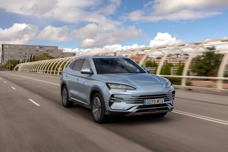 Cómo elegir un SUV PHEV en 2026 según el equilibrio entre autonomía eléctrica y potencia combinada Cómo elegir un SUV PHEV en 2026 según el equilibrio entre autonomía eléctrica y potencia combinada