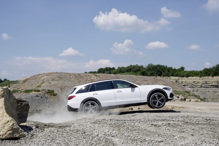 Ranking de compactos PHEV con etiqueta 0 y más de 80 km de autonomía eléctrica homologada en 2026 Ranking de compactos PHEV con etiqueta 0 y más de 80 km de autonomía eléctrica homologada en 2026