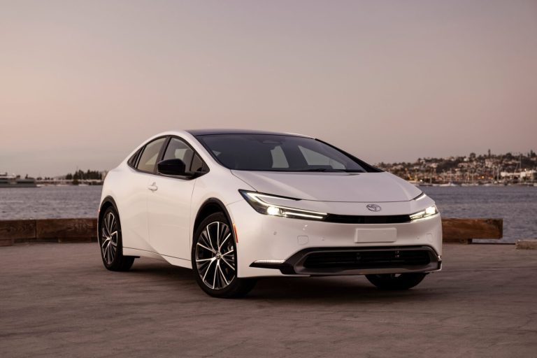 Ranking de compactos PHEV generalistas bajo 40.000 € con mejor consumo real con batería vacía en 2026 Ranking de compactos PHEV generalistas bajo 40.000 € con mejor consumo real con batería vacía en 2026