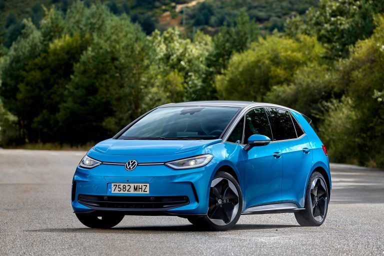 Cómo interpretar la garantía de batería de un compacto eléctrico: años, kilómetros y umbral de capacidad resta