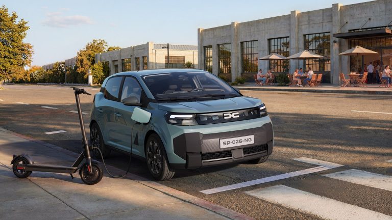 Cómo decidir entre un utilitario eléctrico y uno híbrido en 2026 si haces menos de 12.000 km al año Cómo decidir entre un utilitario eléctrico y uno híbrido en 2026 si haces menos de 12.000 km al año