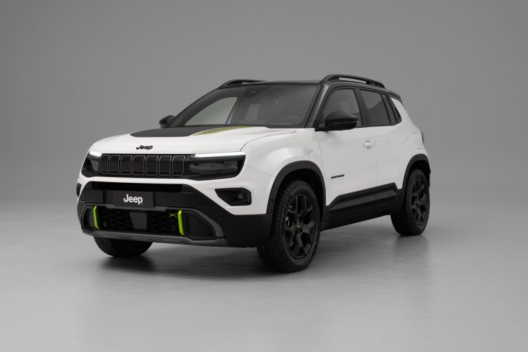 Cómo elegir un SUV eléctrico urbano en 2026 según autonomía real, tamaño de plaza y acceso a ZBE