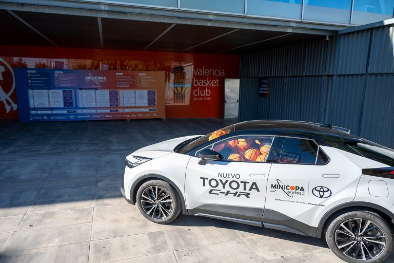 Toyota C-HR vs Honda ZR-V: qué SUV-C híbrido rinde mejor en consumo real y coste a 5 años Toyota C-HR vs Honda ZR-V: qué SUV-C híbrido rinde mejor en consumo real y coste a 5 años