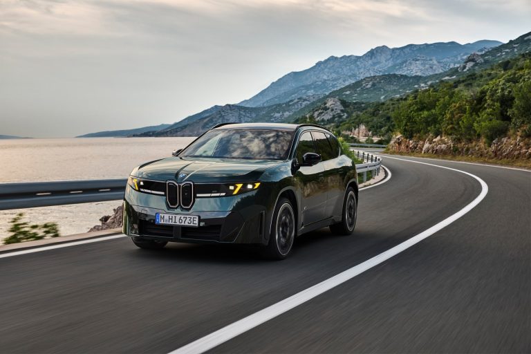 Ranking de SUV-D premium híbridos bajo 70.000 € con mejor equipamiento tecnológico y ADAS de serie en 2026
