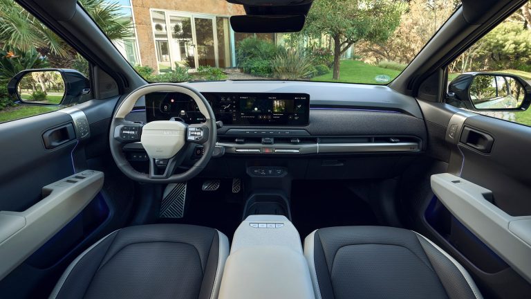 Cómo negociar la financiación de un SUV eléctrico en 2026 sin perder el descuento del concesionario al cancela
